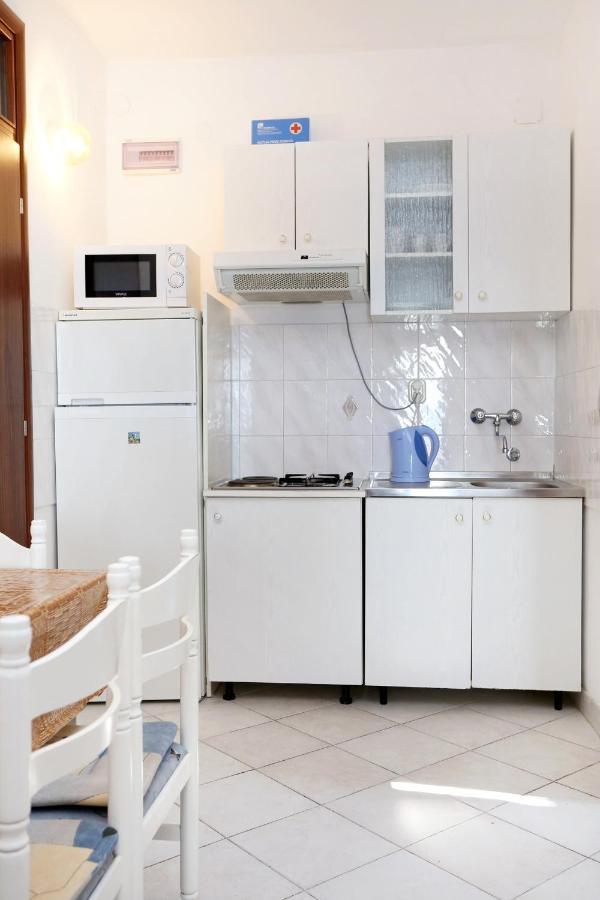 Apartments By The Sea Pisak, Omis - 1014 Exterior foto