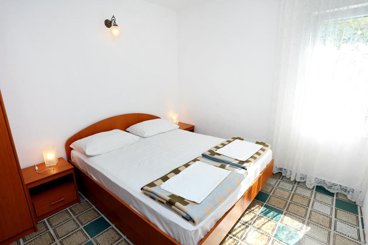 Apartments By The Sea Pisak, Omis - 1014 Exterior foto